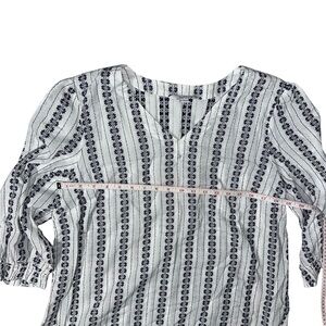 Croft & Barrow Navy and White Patterned Blouse